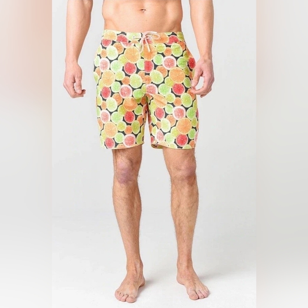 Johnnie-O Size X-Large Bridgetown Lemonade Board Short Swim Trunks $89 Orange